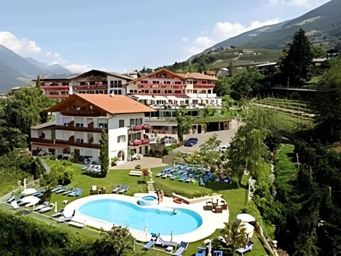 Schenna Resort