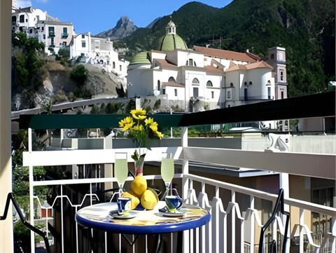 Riviera B&B Rooms & Apartment SEA-VIEW