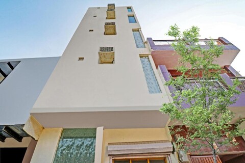 Townhouse Near M2K Cinema Pitampura