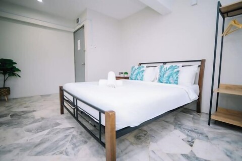 Swing & Pillows @ Seri Kembangan