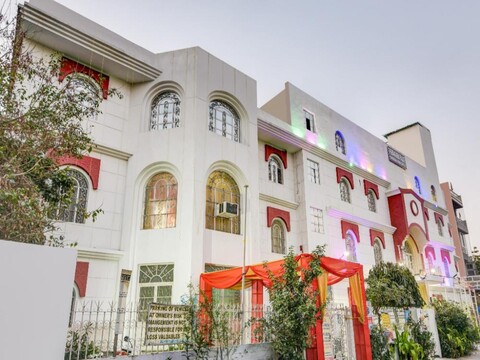 Hotel O Vishwakarma Palace