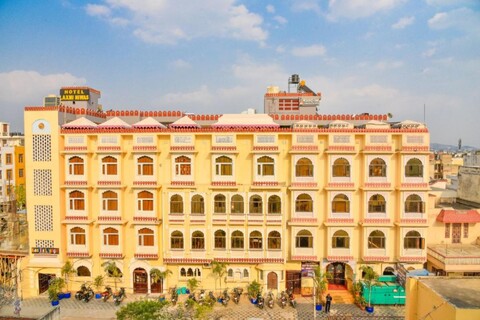 Hotel Laxmi Niwas-A Heritage Retreat