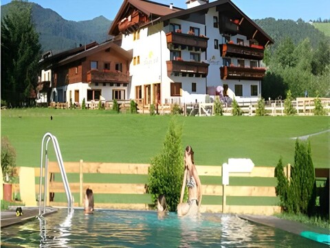 Hotel loj - our kind of place