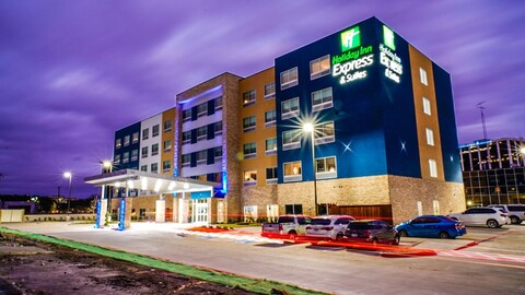 홀리데이 인 익스프레스 & 스위트 댈러스 센트럴 마켓 센터 바이 IHG