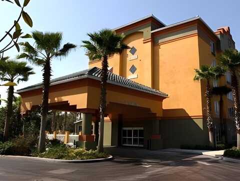 Galleria Palms Orlando - Free Theme Park Shuttles