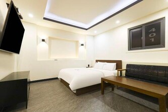 Daily Motel
