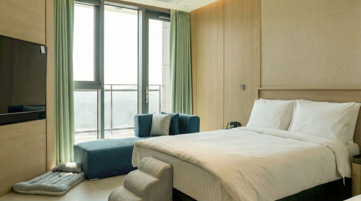 room detail thumbnail 0