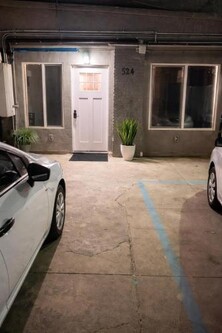 Private Studio Near USC & LA Coliseum