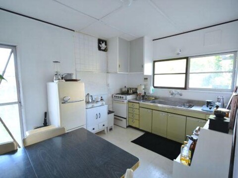 Flat House Villa