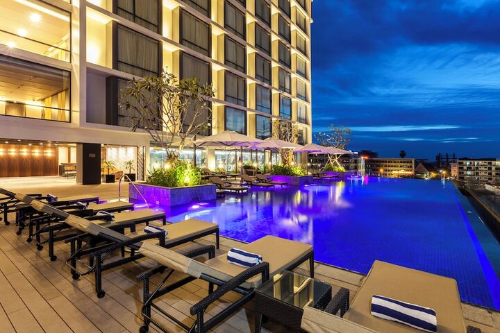 크라운 플라자 비엔티안 바이 IHG-i