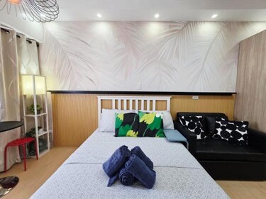 Near Malls Airport Mall of Asia condotel