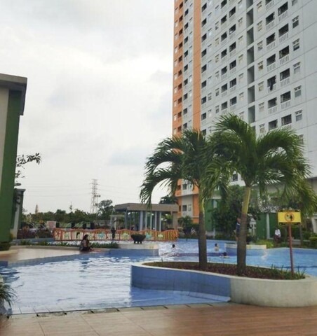 Green Pramuka city by PandaRoom
