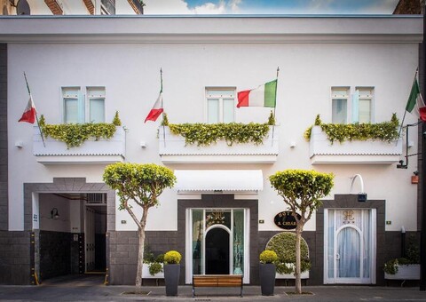 Hotel Santa Chiara