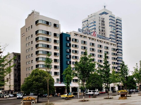 Jinjiang Inn Selecet Wuhan University Hongshan Road Metro Station Shuiguo Lake