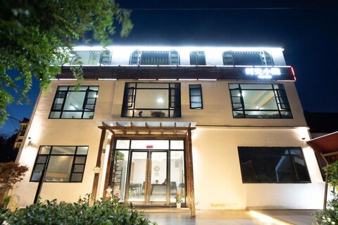 Shanghai Time Courtyard Boutique B&B