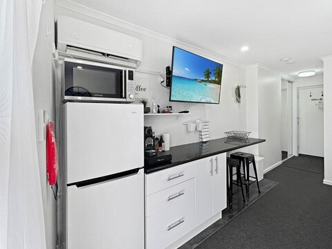 Charming Studio Apartment in Mandurah