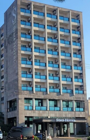 심스 호텔