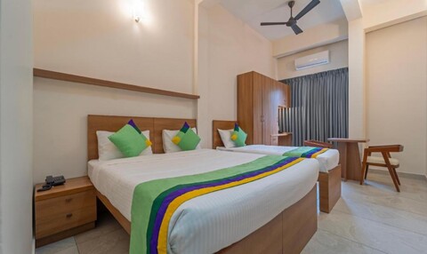 Itsy Hotels Avani Stays, Vyttila, Kochi