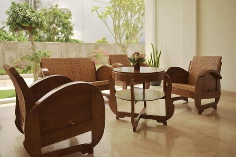Puri Lovina Hotel