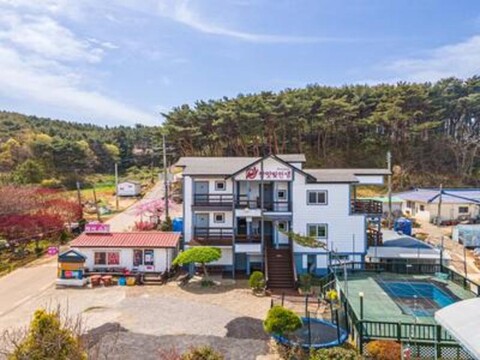 Rosy Life Pension