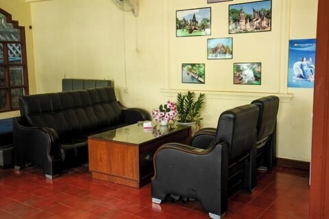 Yula Hotel Thatluang