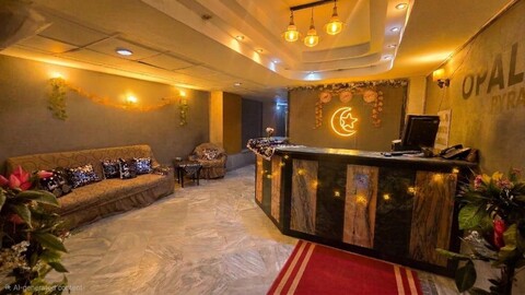 Opal Pyramids Hotel