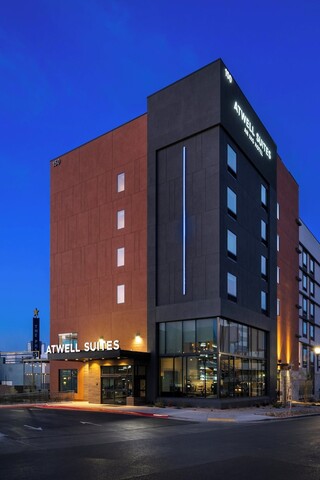 앳웰 스위트 헨더슨 앳 더 패스 바이 IHG