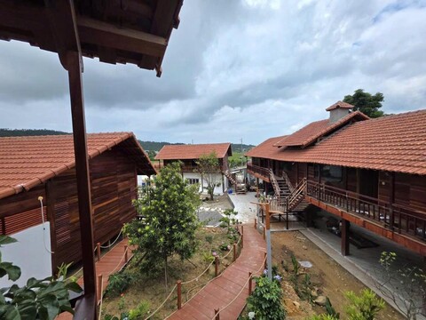 CO TO NATURE RESORT