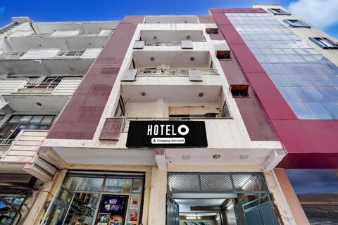Hotel O Dwarka Mor Metro Station