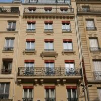 Riviera Hotel