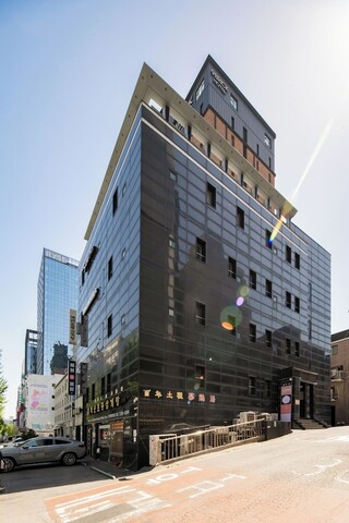 슬로우온 홍대점