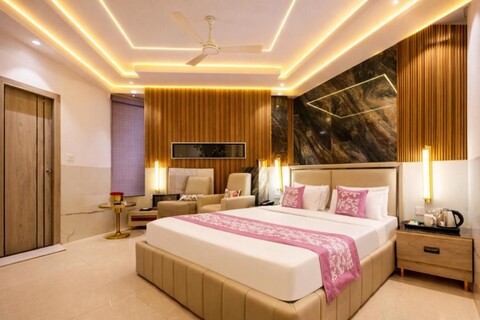 Hotel Transit International- Aerocity Delhi Airport
