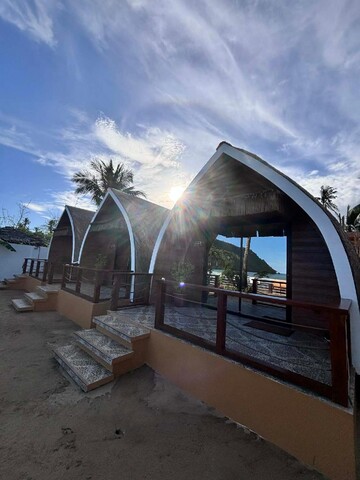 Kubotique Beachfront Staycation