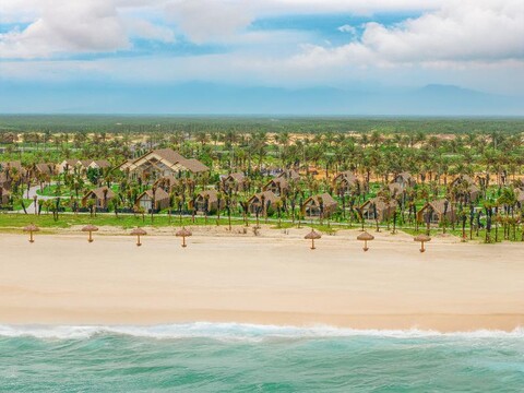 Carabeach Retreat