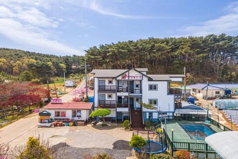 Rosy Life Pension