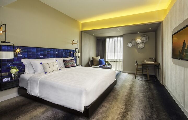 room detail thumbnail 2