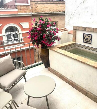 Santas Patronas Olehousing