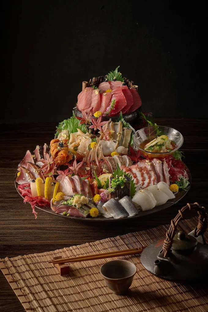 [방콕/Ekkamai] SOYO KAZE Sake Lounge 일본식 이자카야 사시미 세트 예약