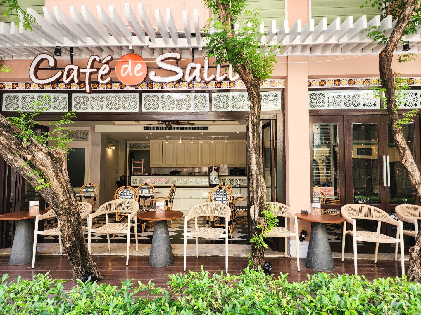[방콕/수쿰빗] Café de Salil La Petite Salil :: 정통 프렌치 비스트로 2~4인 셰어링 세트 예약