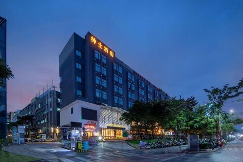 Gentleman Hotel