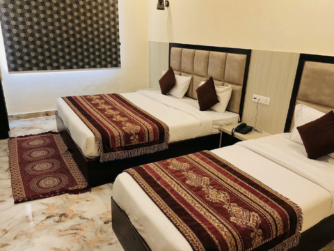 Hotel F S Palace