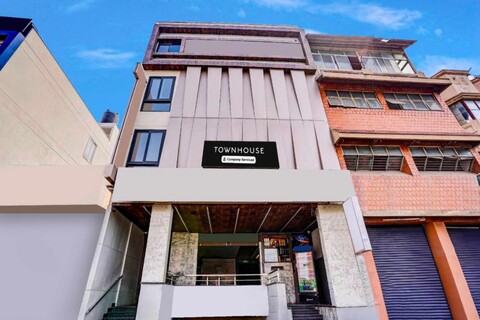 Townhouse Bangalore KR Market Metro Station