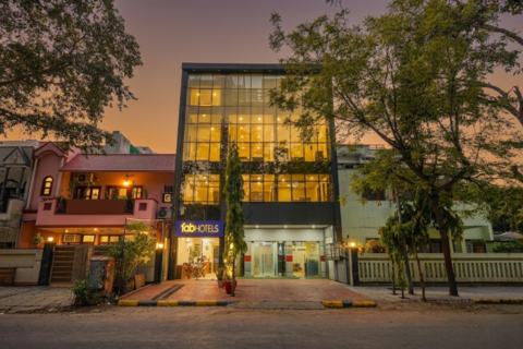FabHotel Celebrity Inn