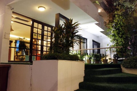 Fabhotel BMK Greater Kailash