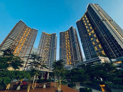 ·TANG · Gold Coast Pik Sea View Apartment
