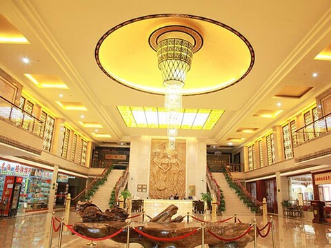 Vienna International Hotel (Wuhan Yellow Crane Tower Pengliuyang Subway Station)