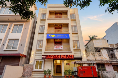 FabHotel Jagadish Palace