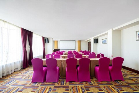 Sunkist International Hotel