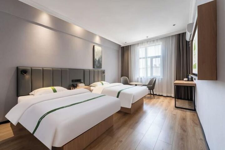 GreenTree Inn Express Hotel (Weihai High-speed Railway Terminal Port Branch)-i