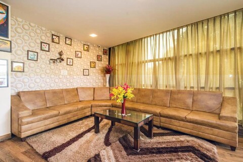Aira Suites